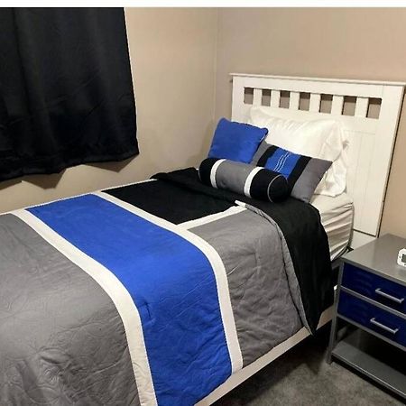 Nice Cozy Family-Sized Home In Quiet Neighborhood Oak Park 외부 사진